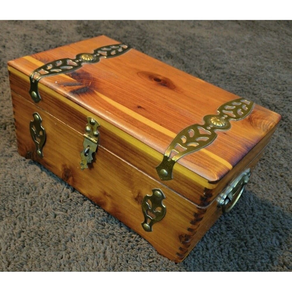 Vintage wooden hinged keepsake trinket box with legs and side handles